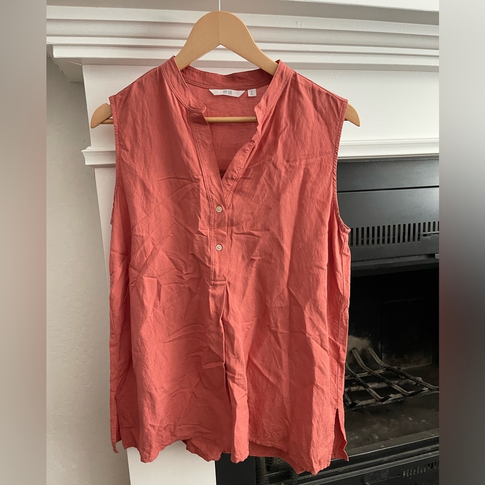 Uniqlo Salmon top